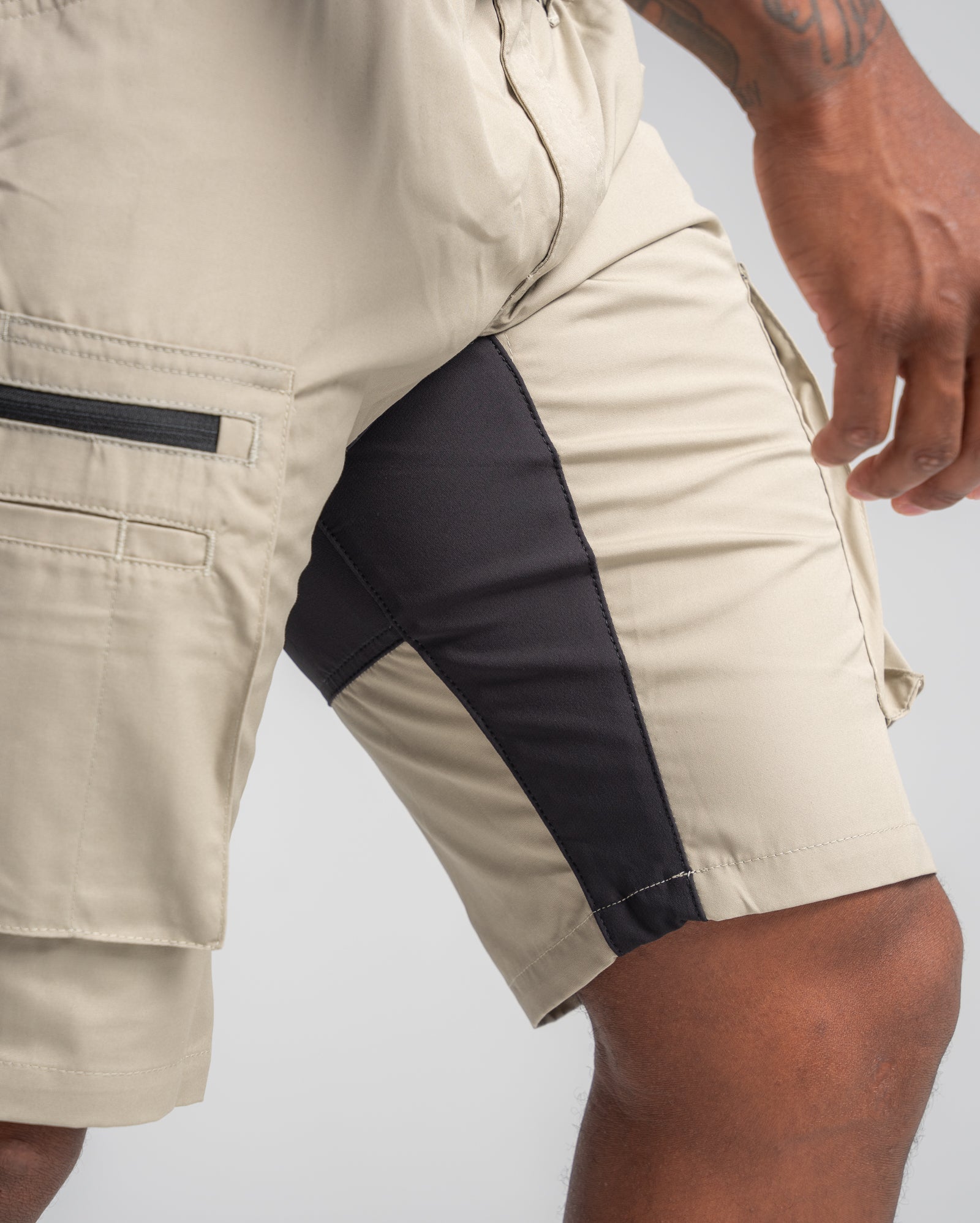 Service Shorts With Stretch - Black