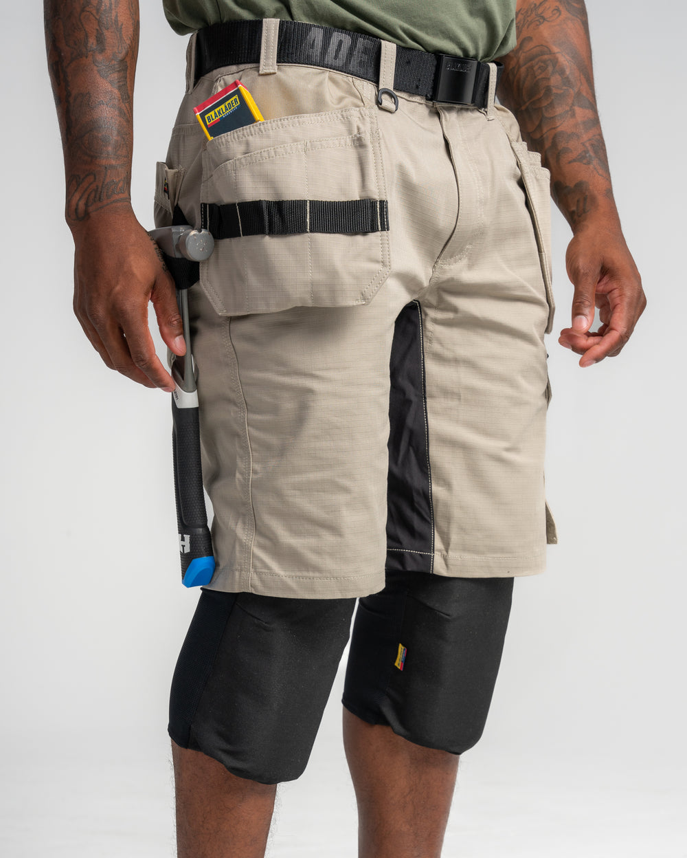 Ripstop Shorts - With Utility Pockets - White/Dark grey